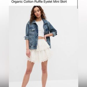 NWT Gap Eyelet Ruffle Mini Skirt